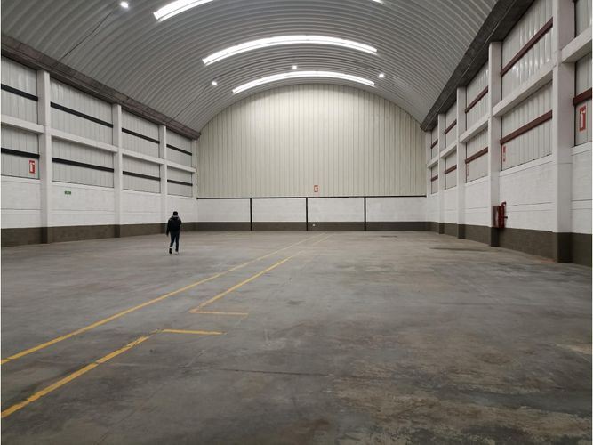 Bodega en arriendo en Canavita, Tocancipá, 1632 m² · foto 4 de 17