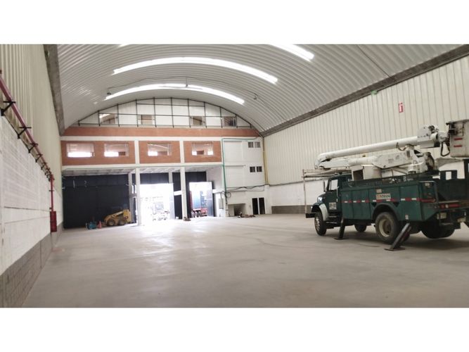 Bodega en arriendo en Canavita, Tocancipá, 1632 m² · foto 8 de 17