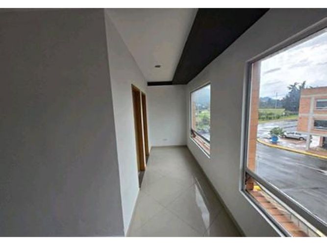 Bodega en arriendo en Canavita, Tocancipá, 1481 m² · foto 8 de 17