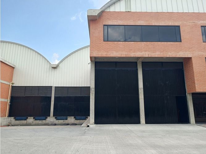 Bodega en arriendo en Chapinero, Tocancipá, 1927 m² · foto 9 de 23