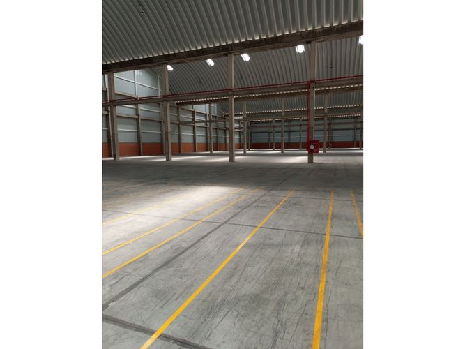 Bodega en arriendo en Chapinero, Tocancipá, 1927 m² · foto 11 de 23