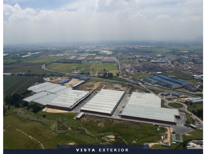 Bodega en arriendo en Echavarria, Madrid, 687 m² · foto 6 de 7