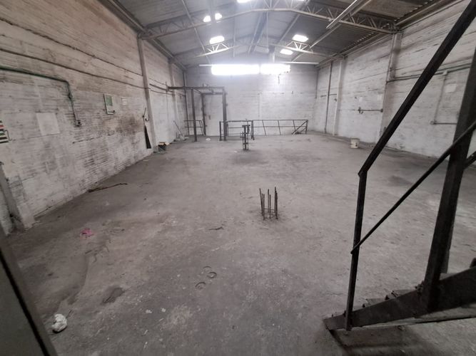 Bodega en arriendo en El Chagualo, Medellín, 500 m² · foto 5 de 16