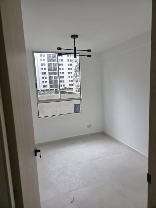 Apartamento de 3 alcobas en venta en Industrial, Cali, 60 m² · foto 2 de 14