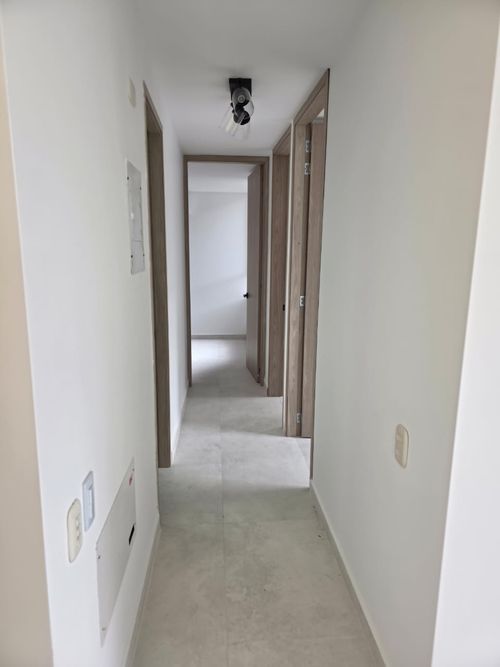Apartamento de 3 alcobas en venta en Industrial, Cali, 60 m² · foto 4 de 14