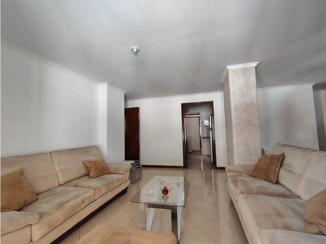 Apartamento de 3 alcobas en venta en La Magnolia, Envigado, 112 m² · foto 3 de 13