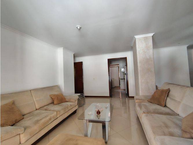 Apartamento de 3 alcobas en venta en La Magnolia, Envigado, 112 m² · foto 4 de 13