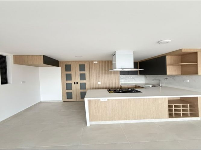 Apartamento de 3 alcobas en venta en Manchester, Bello, 68 m² · foto 3 de 21