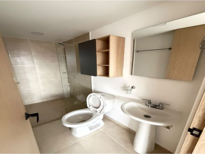 Apartamento de 3 alcobas en venta en Manchester, Bello, 68 m² · foto 9 de 21
