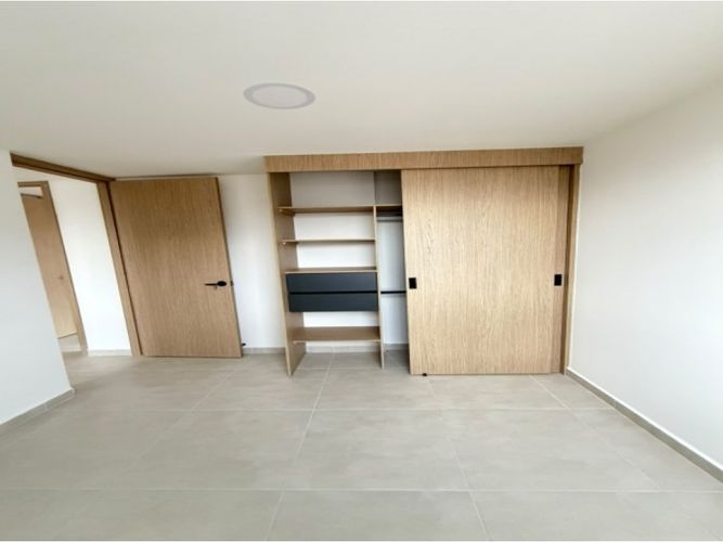 Apartamento de 3 alcobas en venta en Manchester, Bello, 68 m² · foto 11 de 21