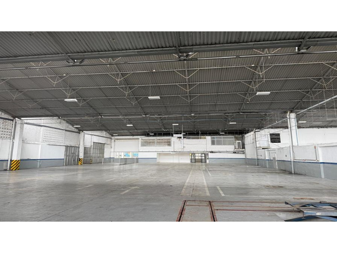 Bodega en arriendo en Las Delicias, Cali, 4692 m² · foto 14 de 14