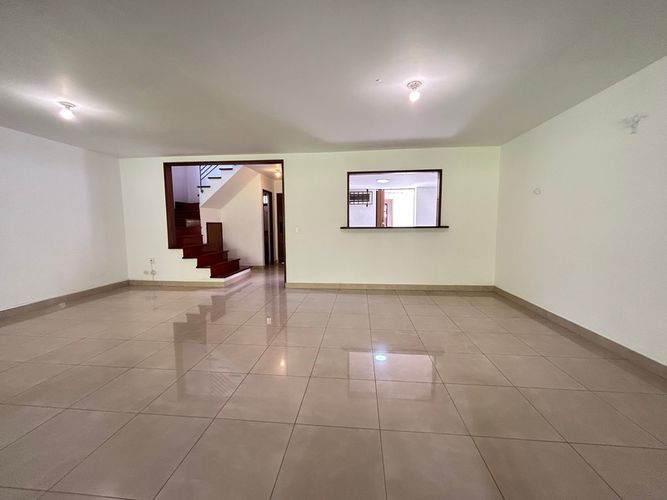 Apartamento de 4 alcobas en arriendo en Zona Centro, Envigado, 250 m² · foto 3 de 24