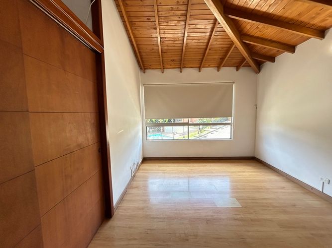 Apartamento de 4 alcobas en arriendo en Zona Centro, Envigado, 250 m² · foto 8 de 24