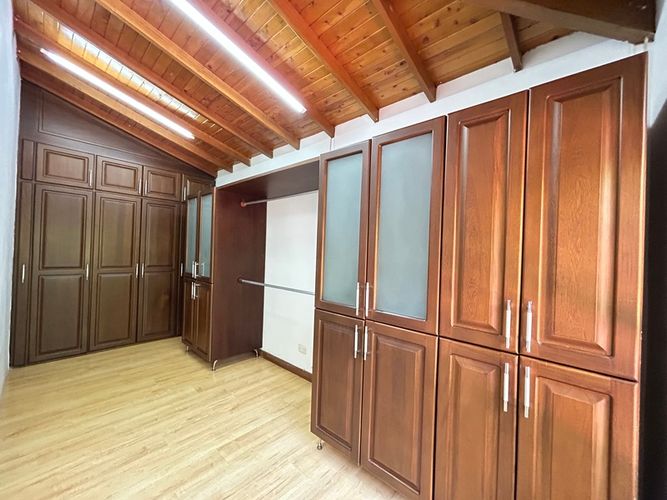 Apartamento de 4 alcobas en arriendo en Zona Centro, Envigado, 250 m² · foto 12 de 24