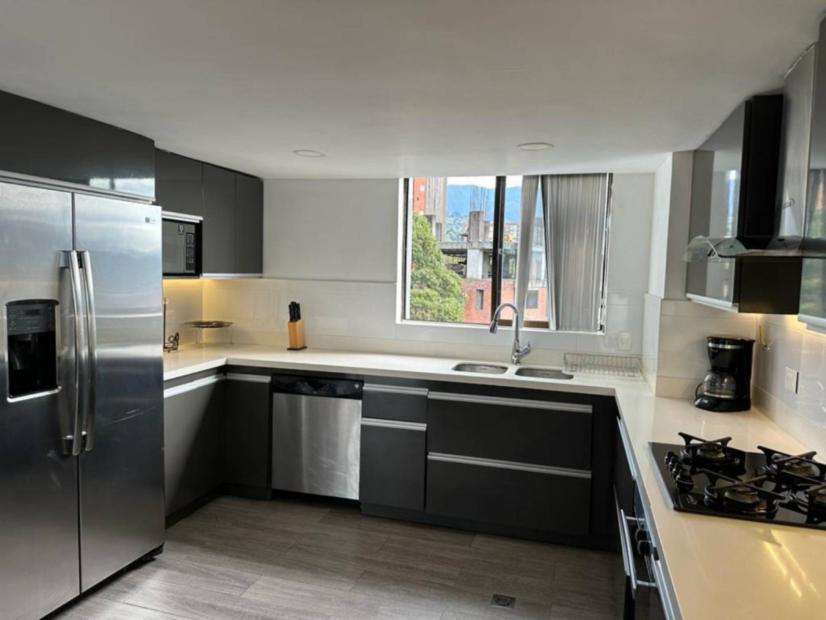 Apartamento en arriendo en San Lucas, Medellín · foto 19 de 24