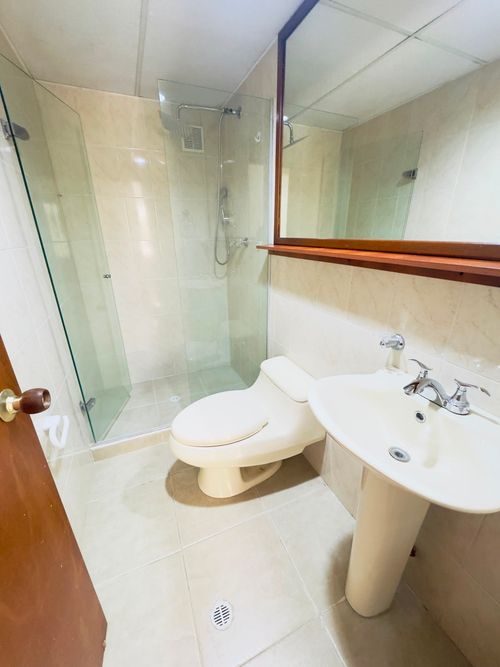 Apartamento de 3 alcobas en venta en Santa Teresita, Cali, 200 m² · foto 11 de 16