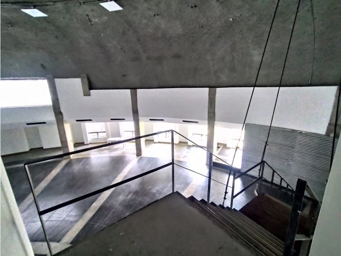 Local en arriendo en Milla De Oro, Medellín, 570 m² · foto 11 de 17