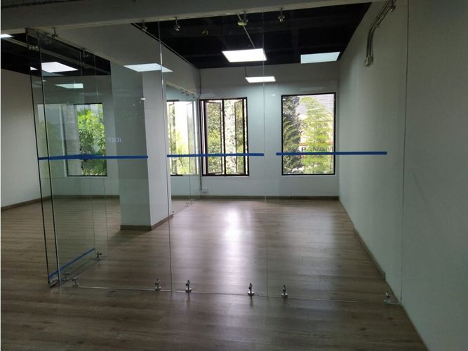 Local en arriendo en Milla De Oro, Medellín, 79 m² · foto 6 de 10