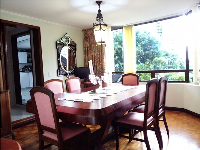 Casa de 4 alcobas en venta en San Lucas, Medellín, 500 m² · foto 3 de 15