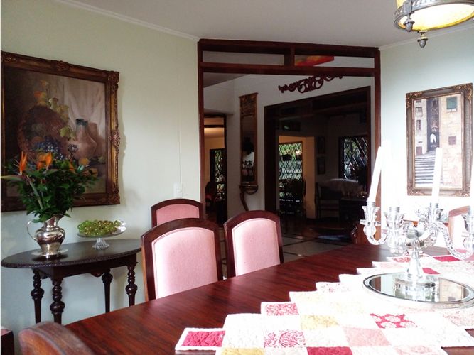 Casa de 4 alcobas en venta en San Lucas, Medellín, 500 m² · foto 4 de 15