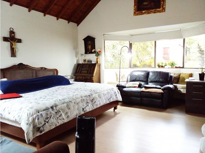 Casa de 4 alcobas en venta en San Lucas, Medellín, 500 m² · foto 9 de 15