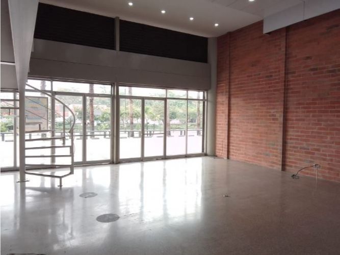 Local en arriendo en Santa Fe, Medellín, 266 m² · foto 3 de 10