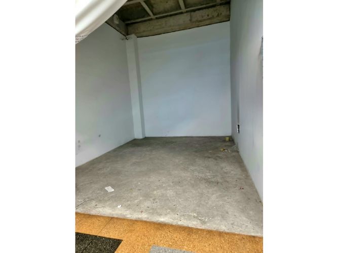 Local en arriendo en La Independencia, Itagüí, 22 m² · foto 4 de 6