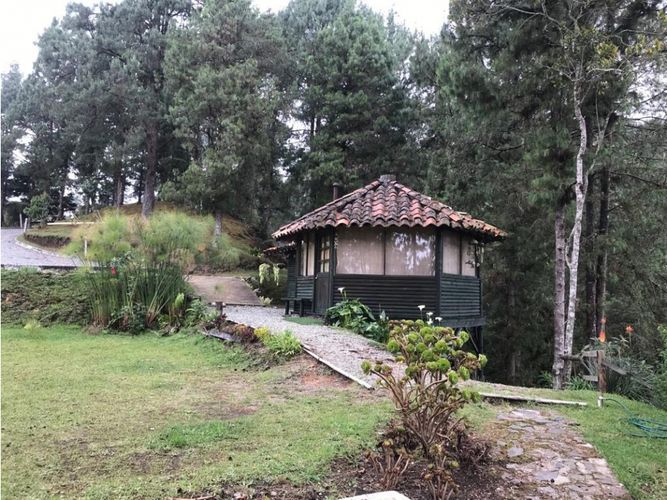 Casa de 5 alcobas en venta en Cumbres, Envigado, 380 m² · foto 15 de 17