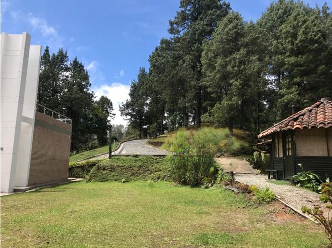 Casa de 5 alcobas en venta en Cumbres, Envigado, 380 m² · foto 16 de 17