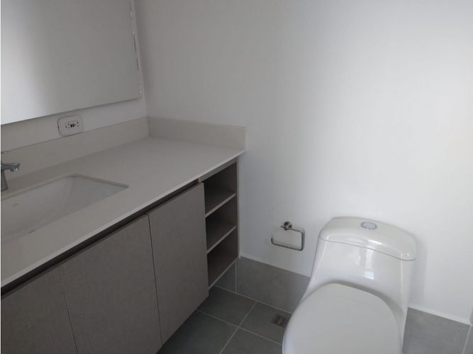 Apartamento de 3 alcobas en venta en Villa Carlota, Medellín, 86 m² · foto 13 de 16
