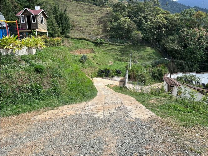 Finca en venta en Las Lomitas, Medellín, 287 m² · foto 9 de 19
