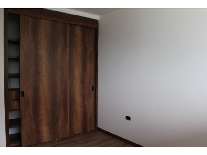 Apartamento de 2 alcobas en venta en Media Luna, Medellín, 96 m² · foto 14 de 16