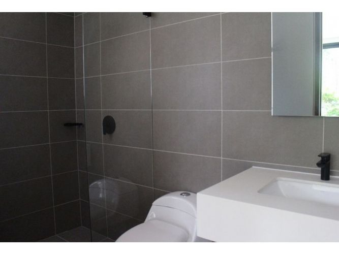 Apartamento de 2 alcobas en venta en Media Luna, Medellín, 96 m² · foto 15 de 16
