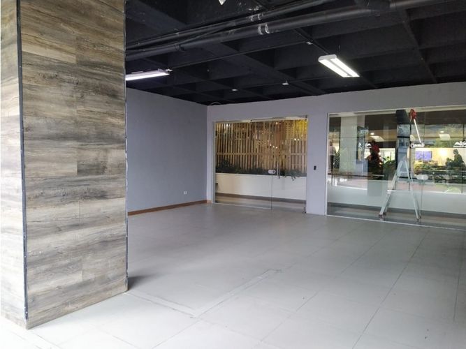 Local en arriendo en Oviedo, Medellín, 79 m² · foto 3 de 9