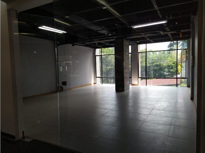 Local en arriendo en Oviedo, Medellín, 79 m² · foto 4 de 9