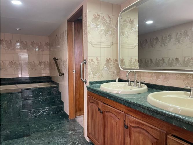 Apartamento en arriendo en El Poblado, Medellín · foto 17 de 18