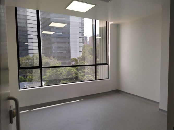 Local en arriendo en Oviedo, Medellín, 184 m² · foto 7 de 24