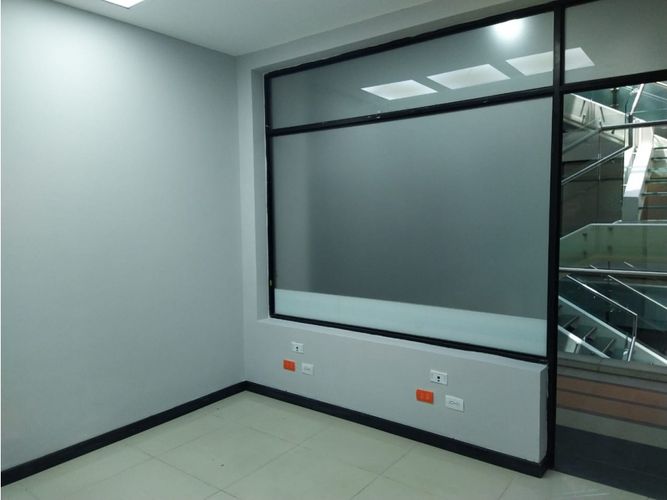 Local en arriendo en Oviedo, Medellín, 184 m² · foto 13 de 24
