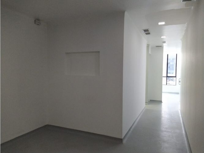 Local en arriendo en Oviedo, Medellín, 184 m² · foto 16 de 24