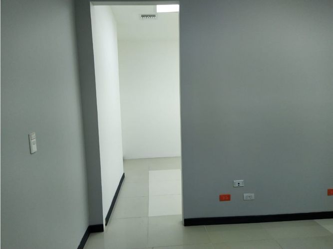 Local en arriendo en Oviedo, Medellín, 184 m² · foto 22 de 24