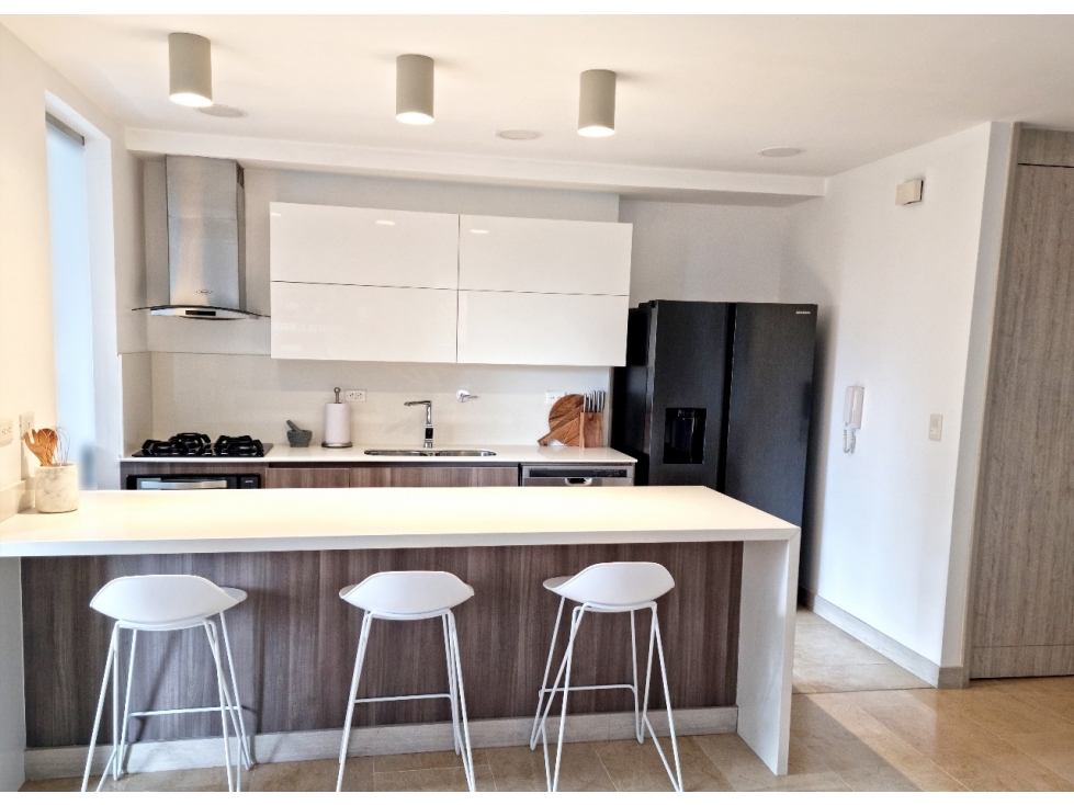 Apartamento en arriendo en La Linde, Medellín · foto 9 de 19