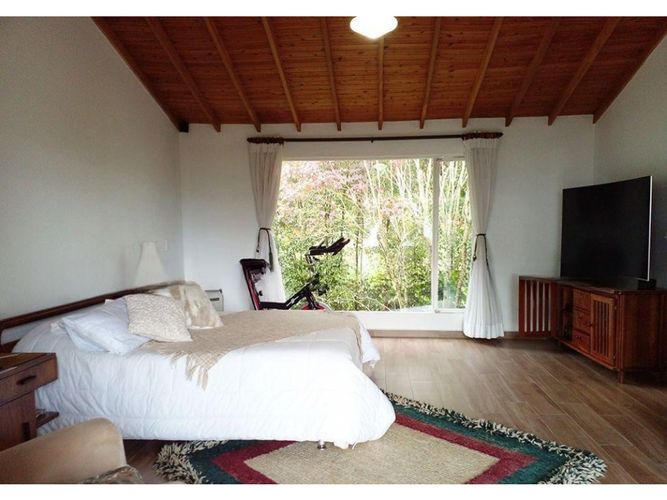 Casa de 4 alcobas en venta en El Chocho, Envigado, 375 m² · foto 10 de 20