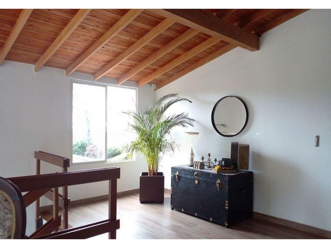 Casa de 4 alcobas en venta en El Chocho, Envigado, 375 m² · foto 18 de 20