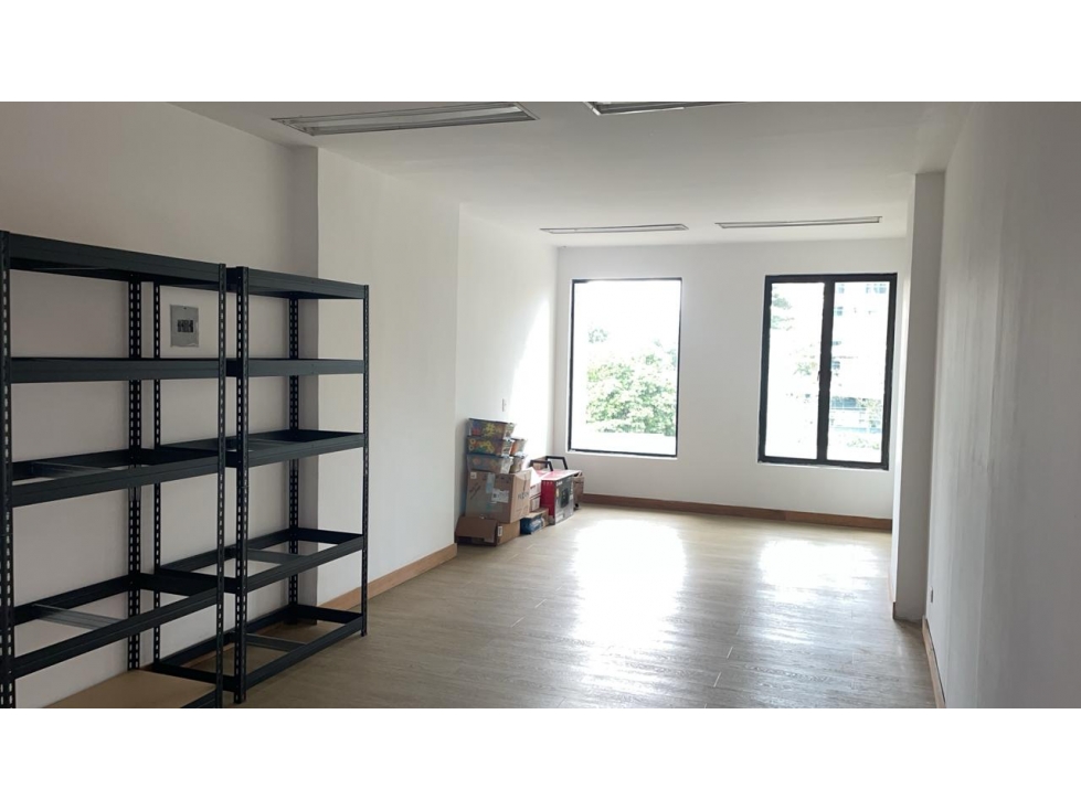 Local en arriendo en Milla De Oro, Medellín, 35 m² · foto 3 de 3