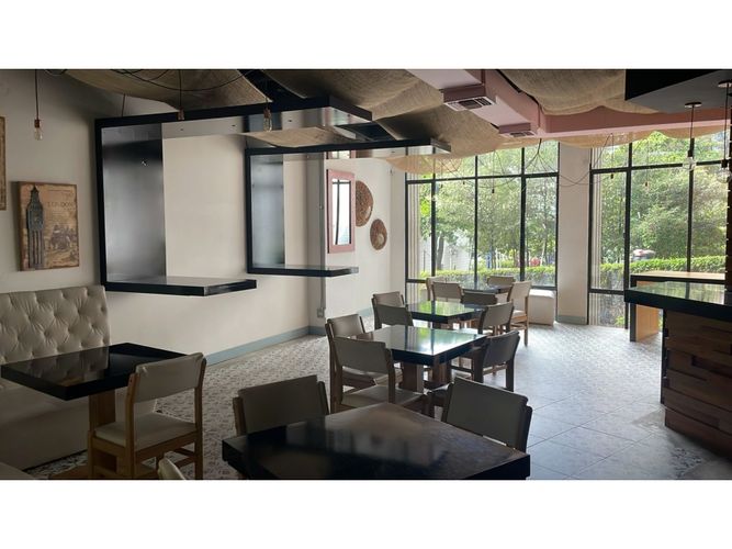 Local en arriendo en Milla De Oro, Medellín, 138 m² · foto 4 de 11