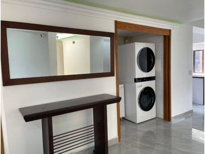 Apartamento de 5 alcobas en arriendo en Patio Bonito, Medellín, 244 m² · foto 7 de 18