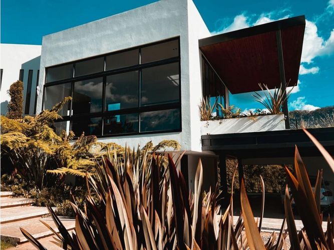 Casa de 3 alcobas en venta en Altos Del Escobero, Envigado, 680 m² · foto 4 de 24