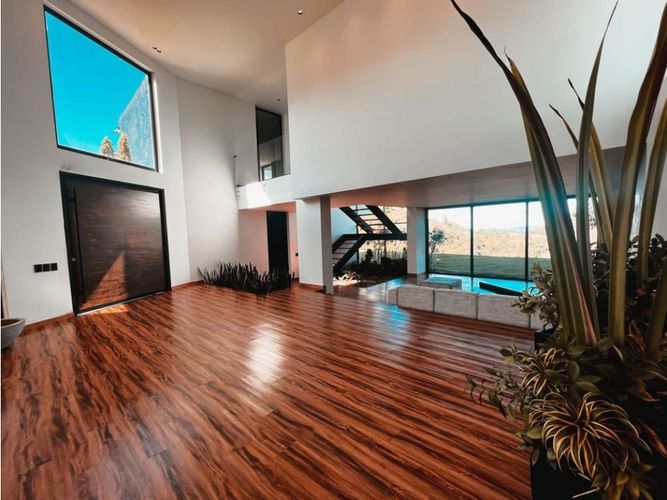 Casa de 3 alcobas en venta en Altos Del Escobero, Envigado, 680 m² · foto 9 de 24