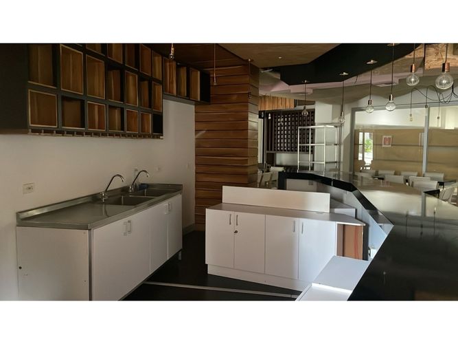 Local en arriendo en Milla De Oro, Medellín, 138 m² · foto 11 de 11