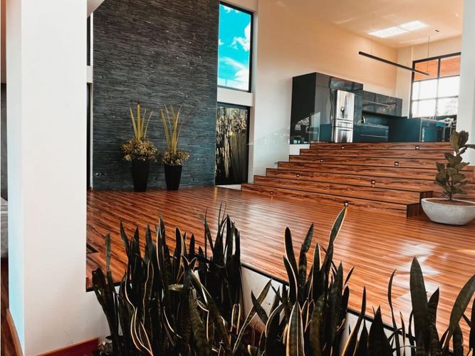 Casa de 3 alcobas en venta en Altos Del Escobero, Envigado, 680 m² · foto 10 de 24